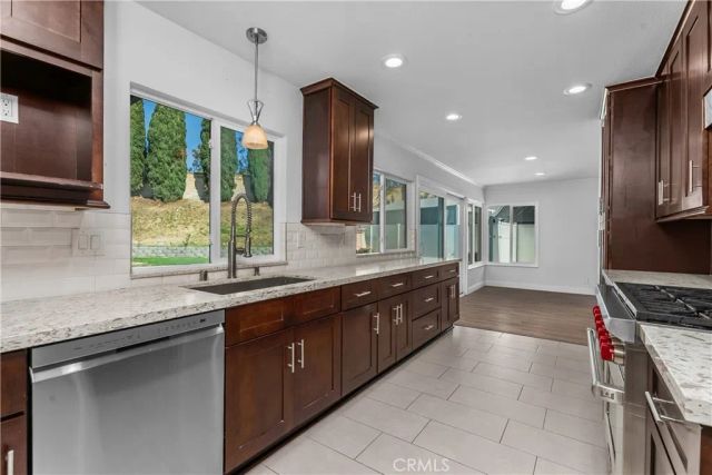 25801 Chapel Hill, Lake Forest, CA 92630
