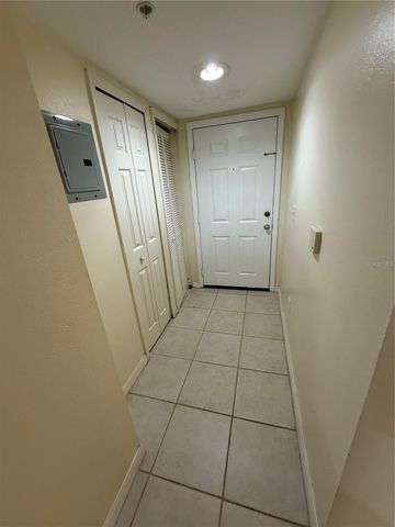 814 CREST PINES DRIVE 915, Orlando, FL 32828