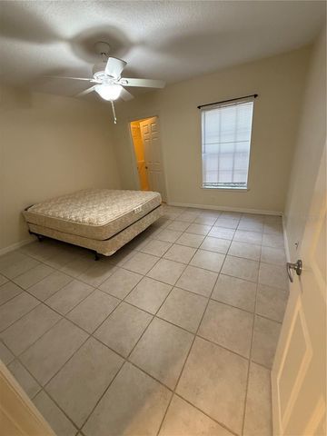 814 CREST PINES DRIVE 915, Orlando, FL 32828