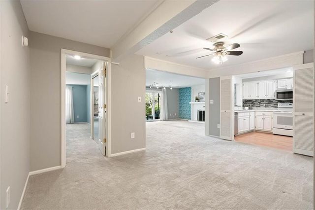 10712 Glenwood Street B, Overland Park, KS 66211