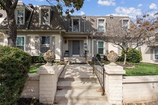10712 Glenwood Street B, Overland Park, KS 66211