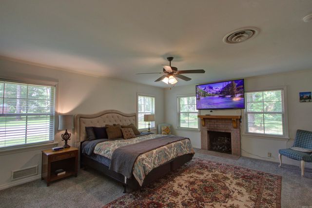 6 Country Club, Texarkana, AR 71854