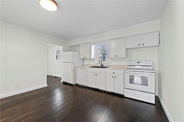 128 Logan Street, Leavenworth, KS 66048