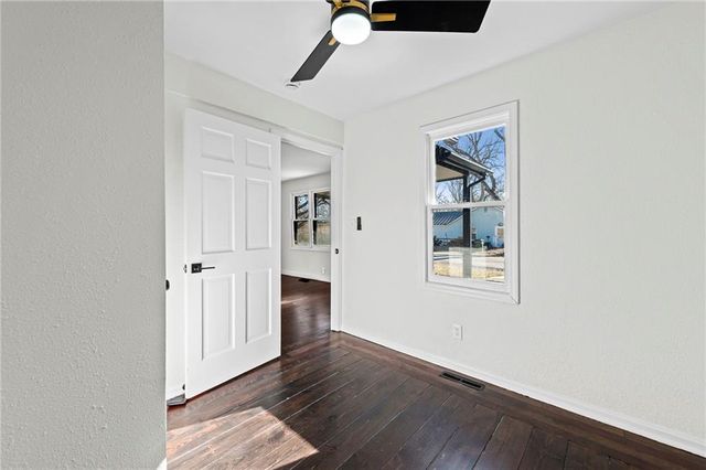 128 Logan Street, Leavenworth, KS 66048