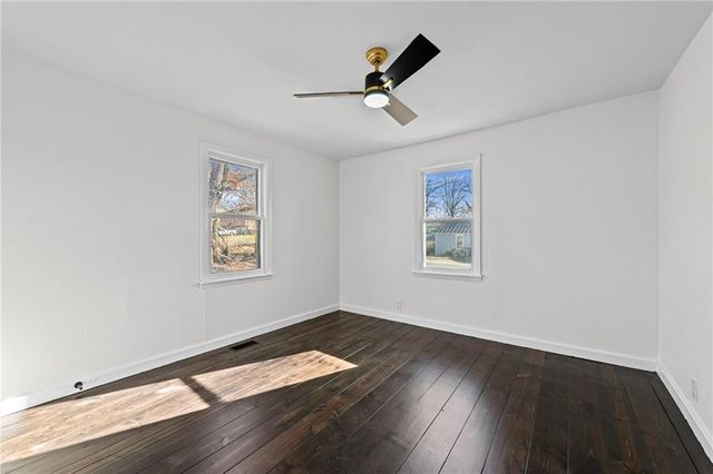 128 Logan Street, Leavenworth, KS 66048