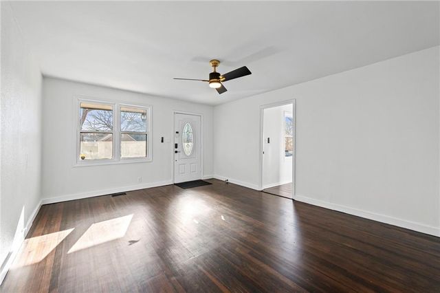 128 Logan Street, Leavenworth, KS 66048