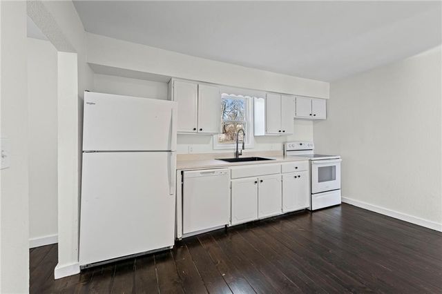 128 Logan Street, Leavenworth, KS 66048