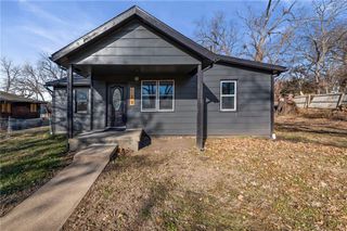 128 Logan Street, Leavenworth, KS 66048