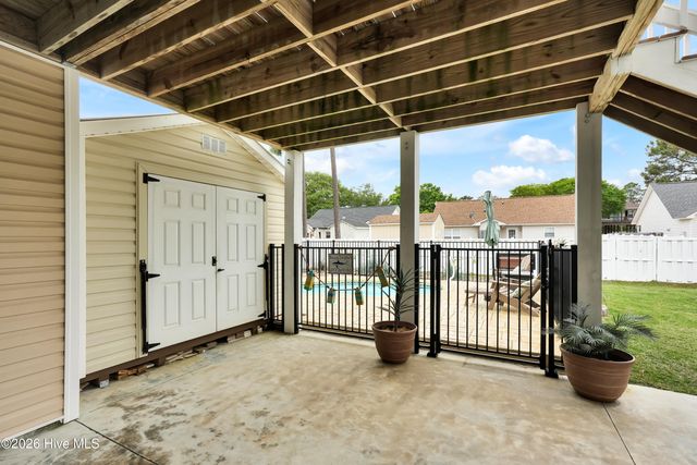 131 NE 15th Street, Oak Island, NC 28465