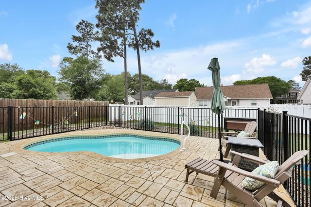 131 NE 15th Street, Oak Island, NC 28465