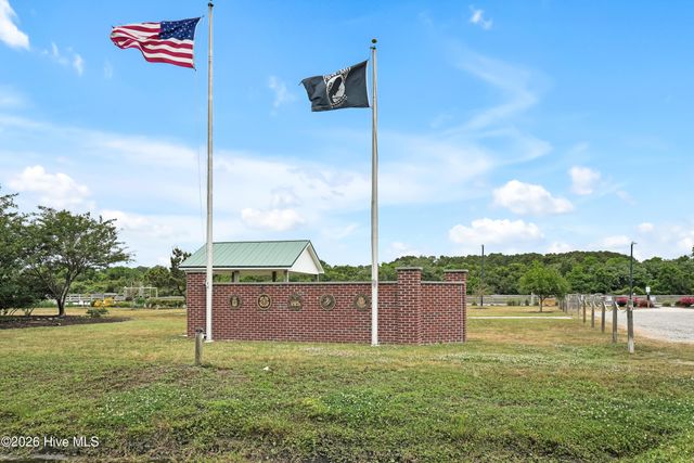 131 NE 15th Street, Oak Island, NC 28465