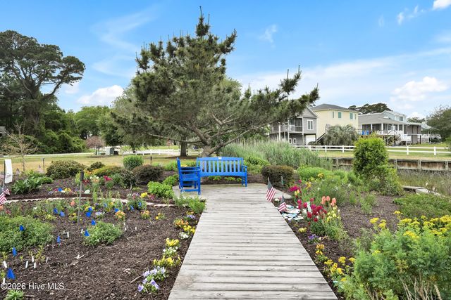 131 NE 15th Street, Oak Island, NC 28465