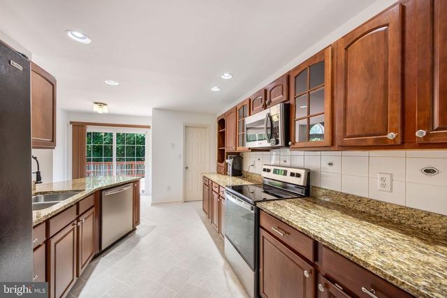 10307 NAPOLEON ST, Fredericksburg, VA 22408