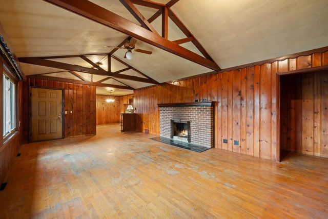 N1630 Hilltop DRIVE, Lake Geneva, WI 53147