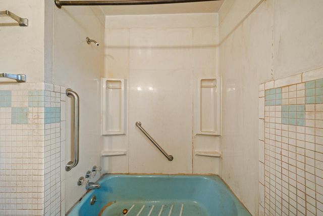 N1630 Hilltop DRIVE, Lake Geneva, WI 53147