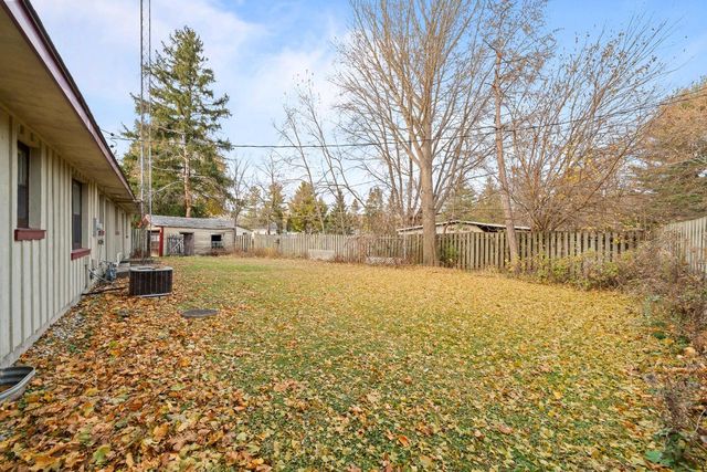 N1630 Hilltop DRIVE, Lake Geneva, WI 53147