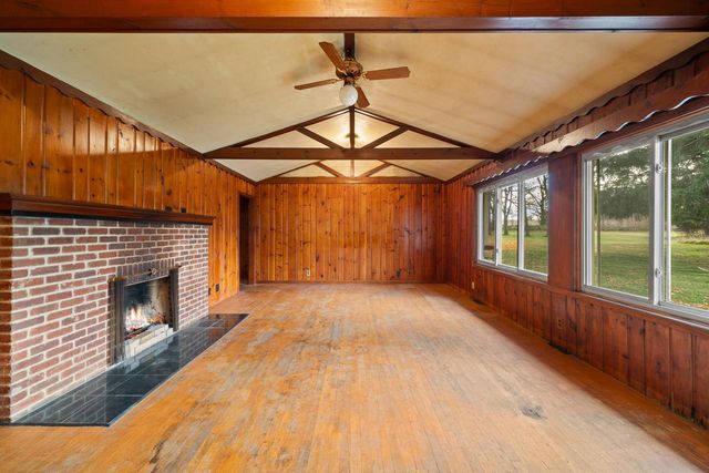 N1630 Hilltop DRIVE, Lake Geneva, WI 53147