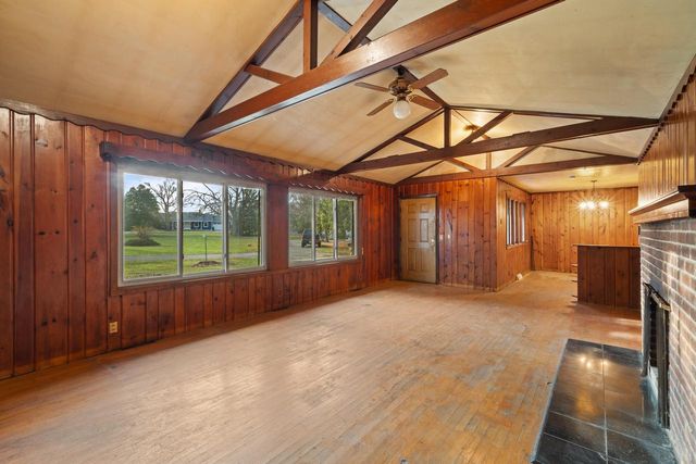 N1630 Hilltop DRIVE, Lake Geneva, WI 53147