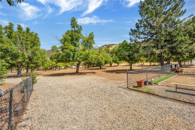 13660 Eastlake Drive, Clearlake, CA 95422