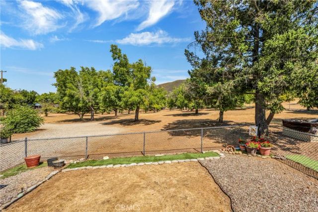 13660 Eastlake Drive, Clearlake, CA 95422
