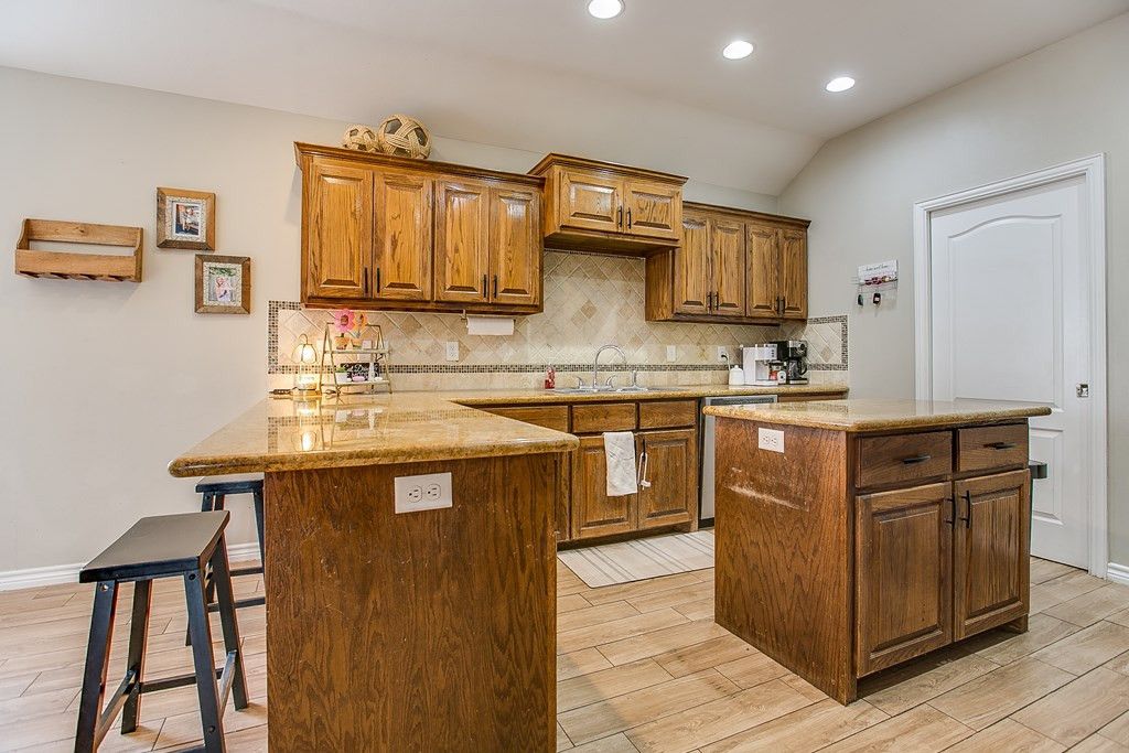 Image 9 of property listing at 701 Durham Court, San Angelo, TX 76901