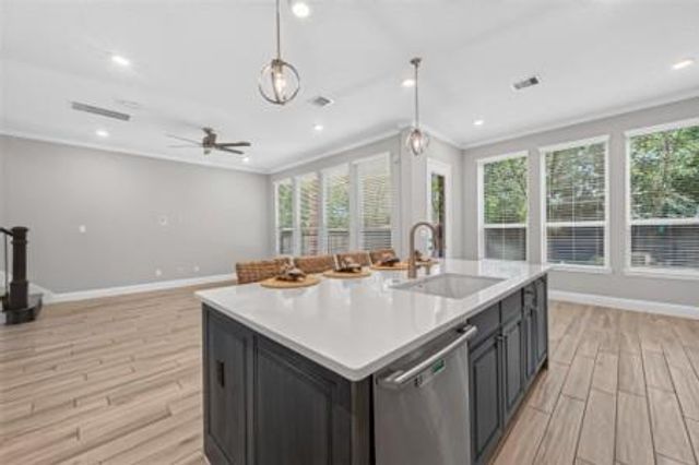 51 Banbury Court, Tomball, TX 77375