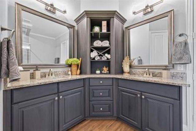 51 Banbury Court, Tomball, TX 77375
