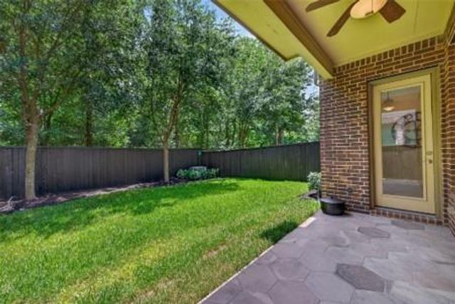 51 Banbury Court, Tomball, TX 77375