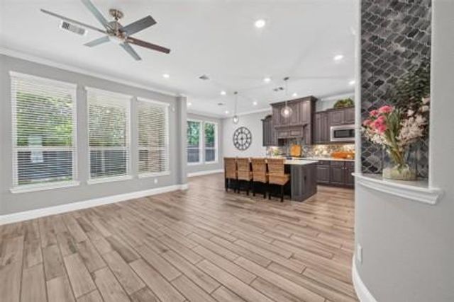 51 Banbury Court, Tomball, TX 77375