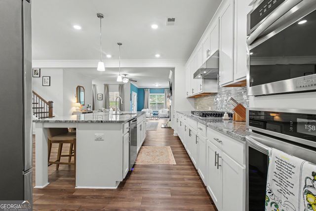 195 Amherst Way, Fayetteville, GA 30215