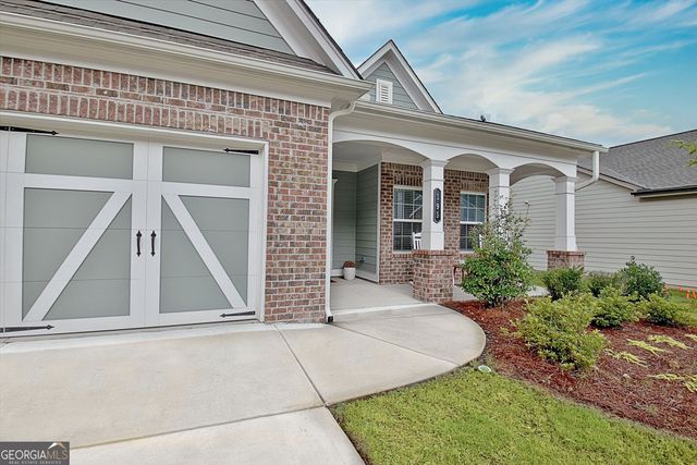 195 Amherst Way, Fayetteville, GA 30215