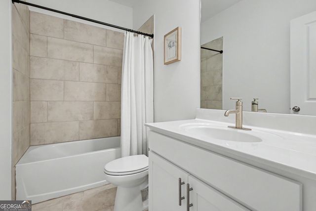 195 Amherst Way, Fayetteville, GA 30215