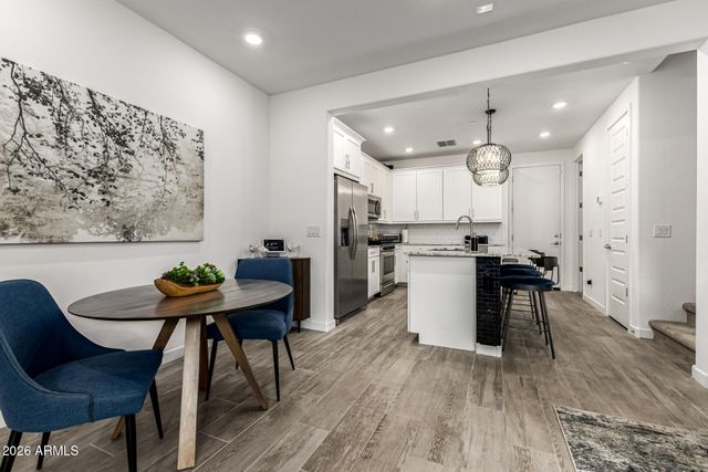 4077 S SABRINA Drive 121, Chandler, AZ 85248