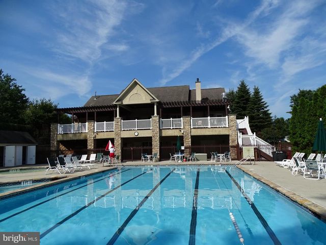 157 FRINGETREE DR, West Chester, PA 19380