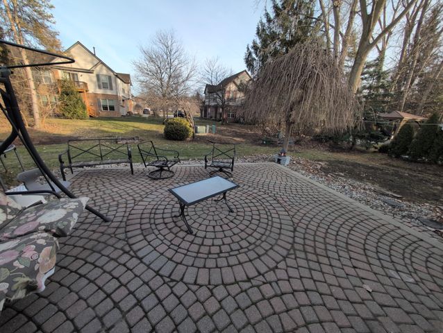 7074 Foxridge Drive, Canton, MI 48187