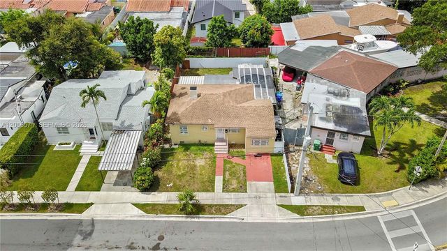 3080 SW 5th St, Miami, FL 33135