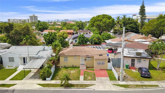 3080 SW 5th St, Miami, FL 33135