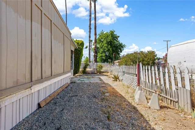 4400 W Florida 271, Hemet, CA 92545
