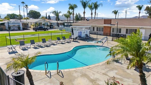 4400 W Florida 271, Hemet, CA 92545