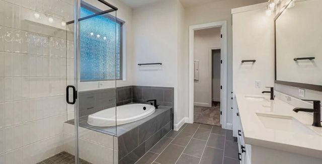 553 Prickly Poppy LOOP, Kyle, TX 78640