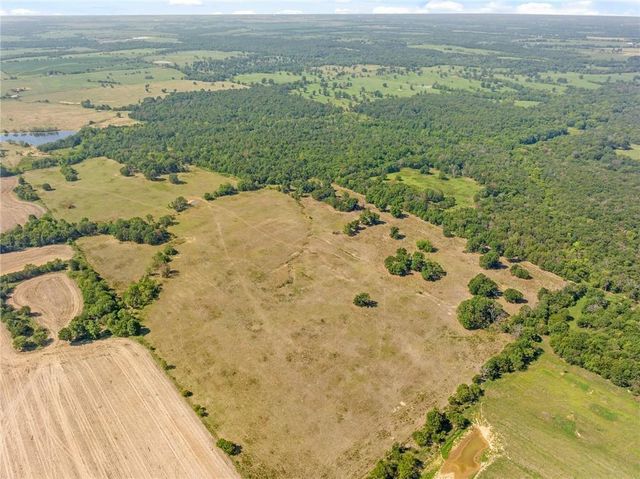 20886 E B HWY Highway, Sheldon, MO 64784