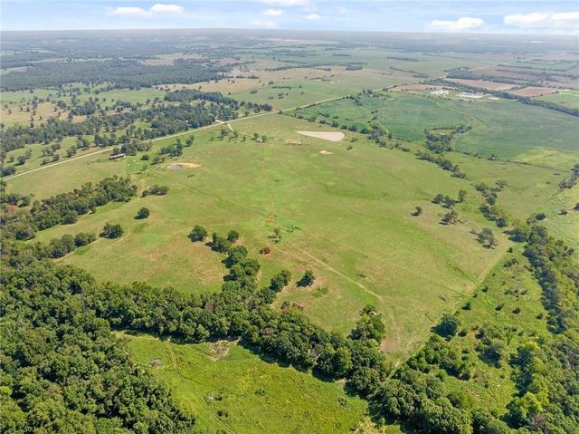 20886 E B HWY Highway, Sheldon, MO 64784