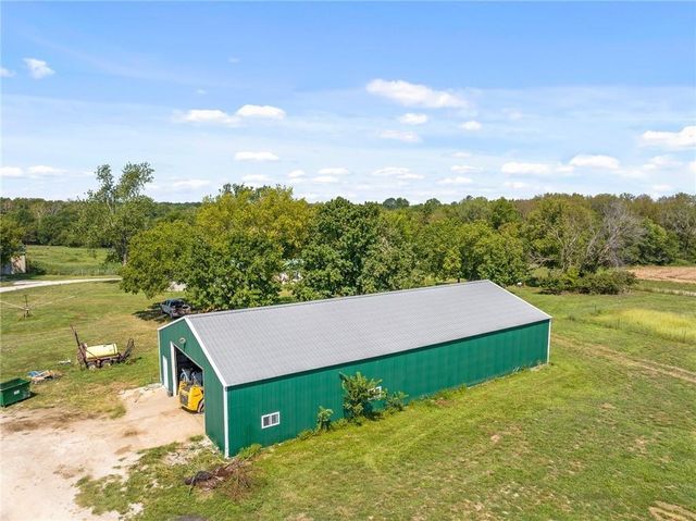 20886 E B HWY Highway, Sheldon, MO 64784