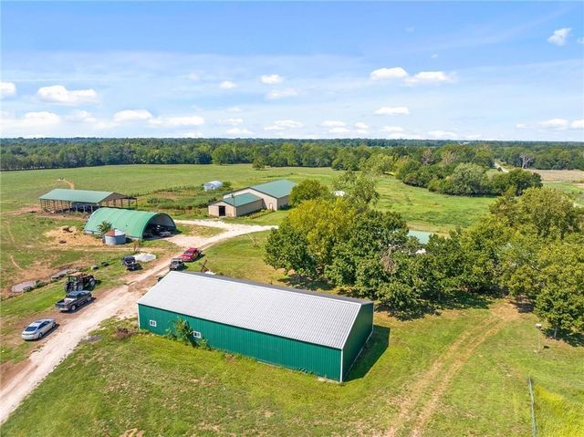 20886 E B HWY Highway, Sheldon, MO 64784