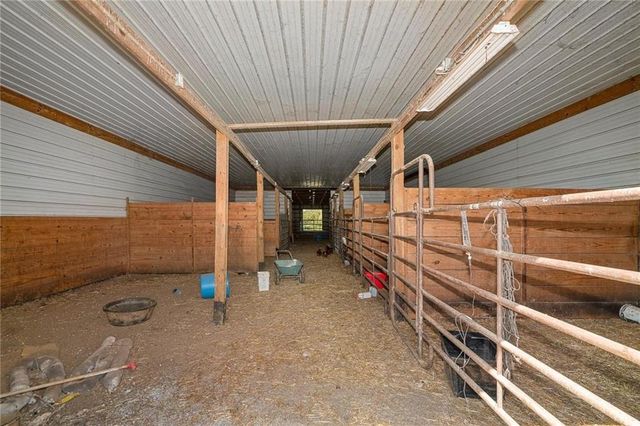 20886 E B HWY Highway, Sheldon, MO 64784