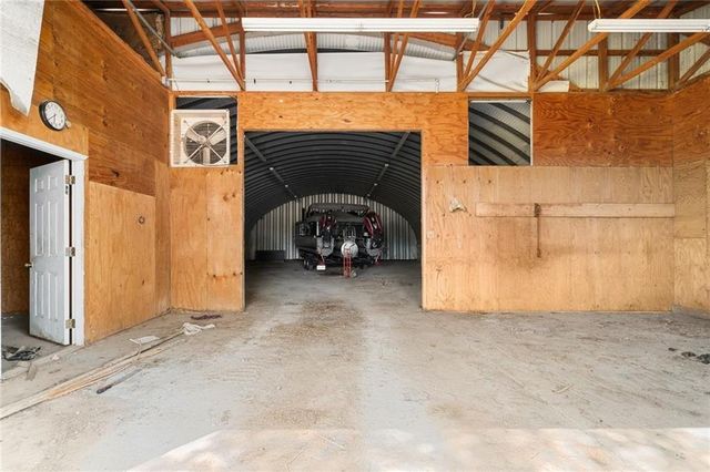 20886 E B HWY Highway, Sheldon, MO 64784