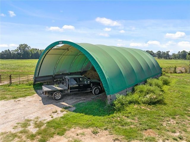 20886 E B HWY Highway, Sheldon, MO 64784