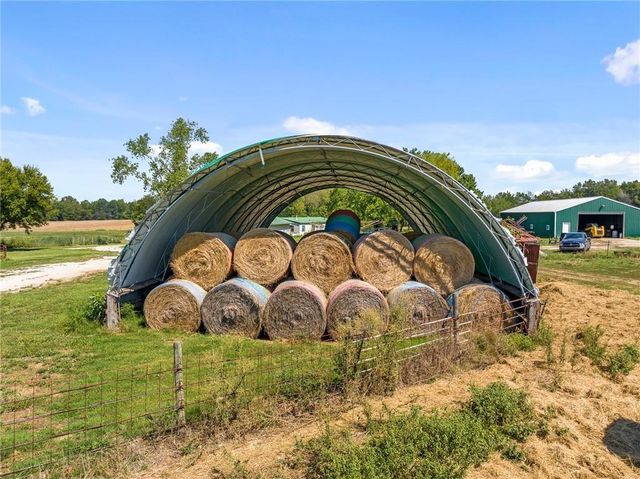 20886 E B HWY Highway, Sheldon, MO 64784