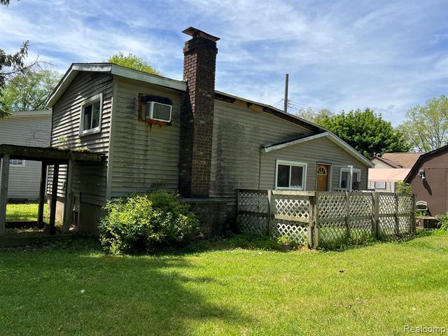 180 Fonda Drive, Columbiaville, MI 48421