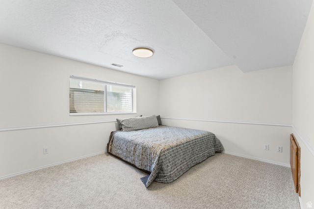 9712 S STONEHAVEN ST, South Jordan, UT 84009